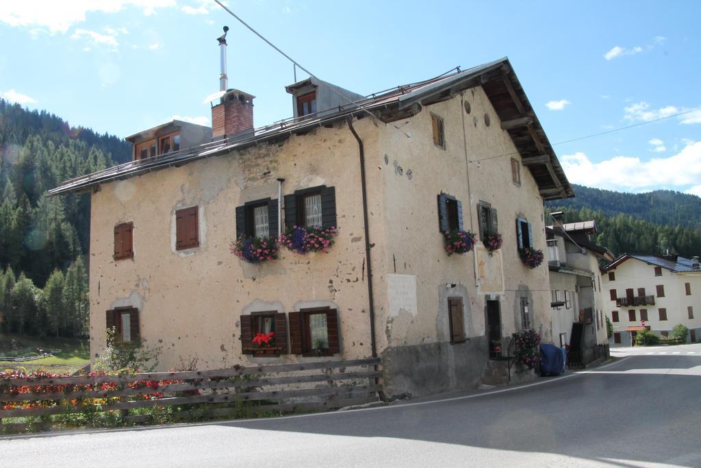 Dolomites Holidays Сельва-ди-Кадоре Номер фото